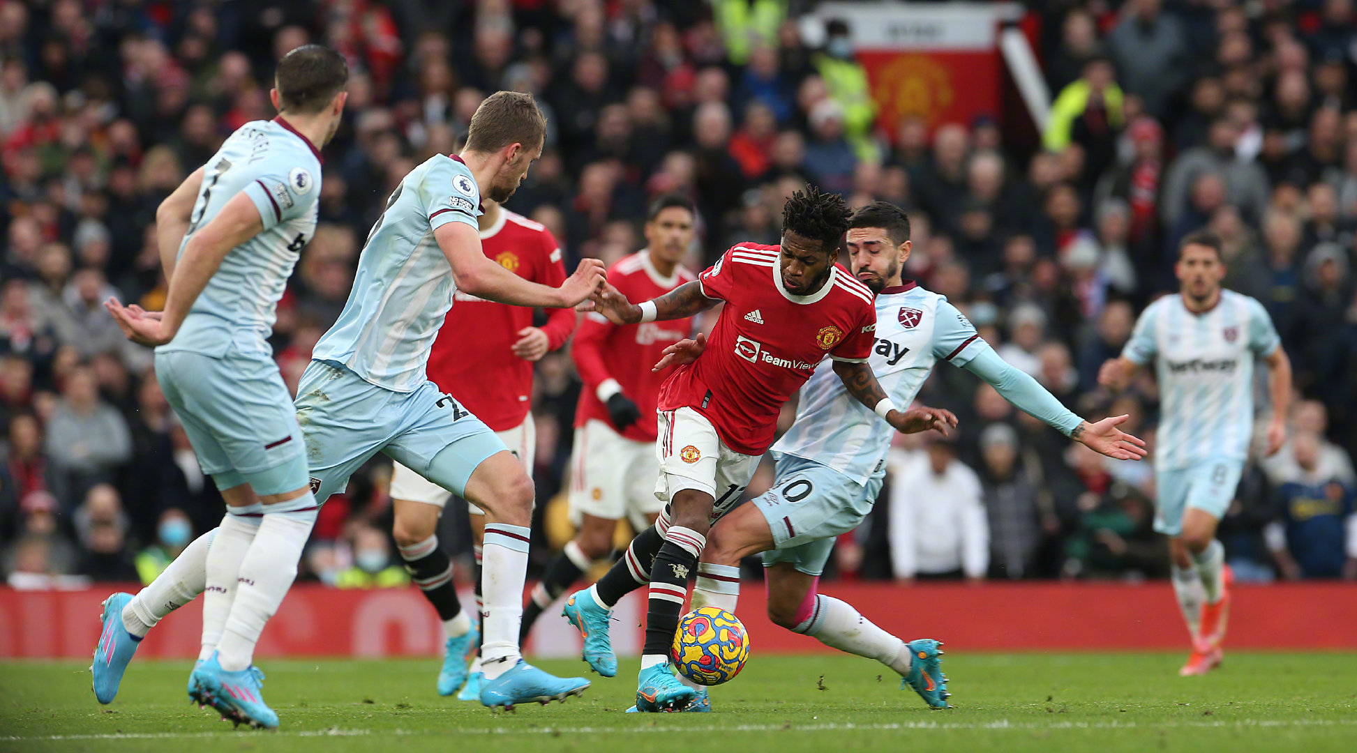 并成功吸引 并成功吸引